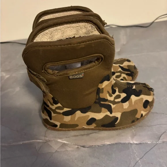 Bogs size 9 - Picture 2 of 6